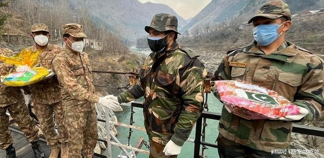 中印最新中国士兵的高科技装备，未来战士的利器，科技力量重塑战斗力