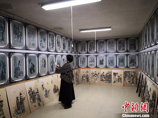 最新石艺作品，小巷深处的艺术秘境探索