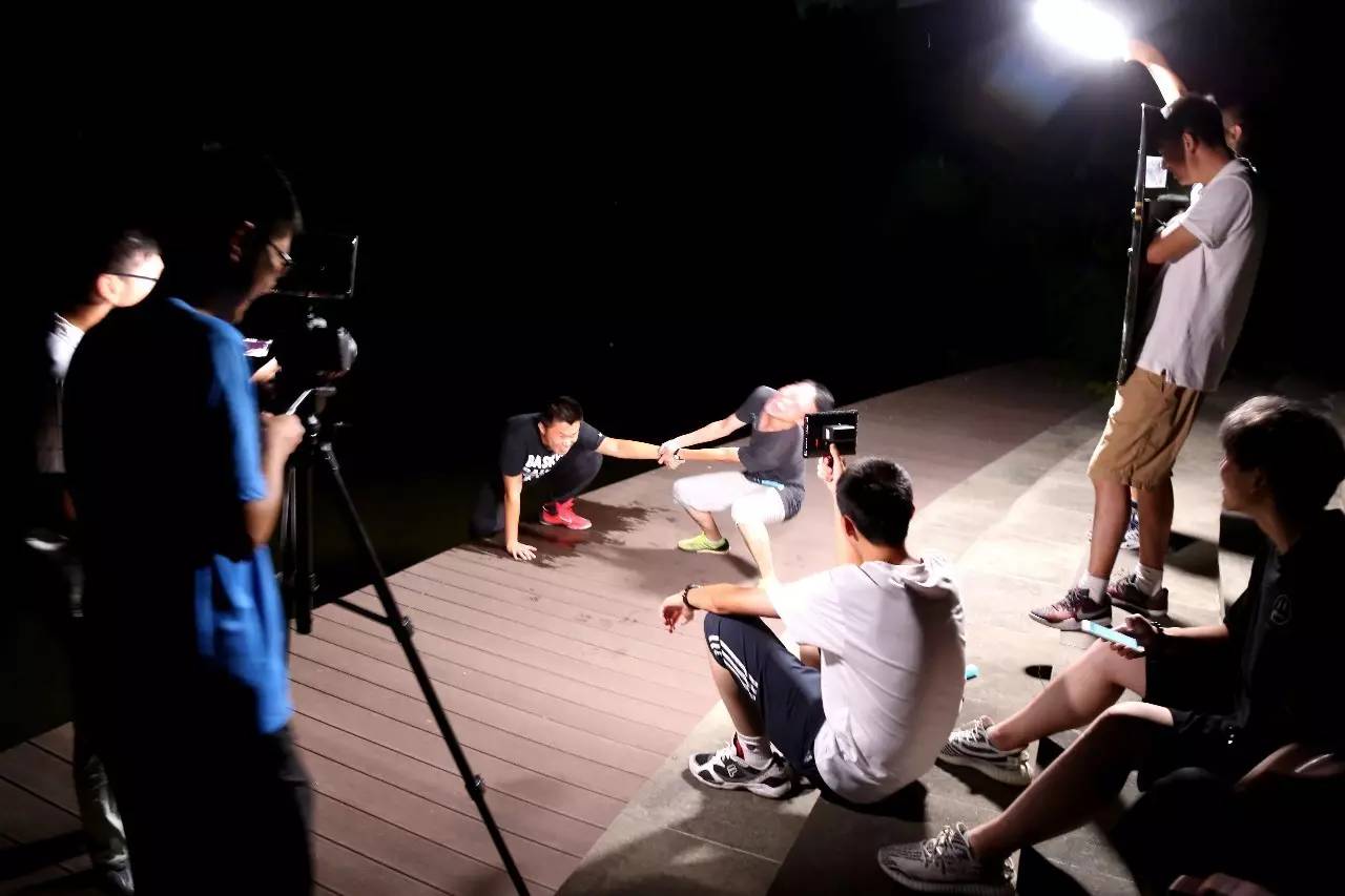 晚班演员，详细步骤指南与表演准备攻略