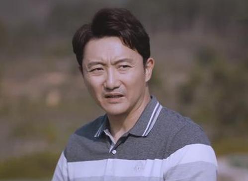 吴楠演员女与小巷深处的独特味道，探秘隐藏的小店