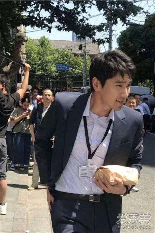 平凡的荣耀演员表深度解析，角色塑造与演技探讨