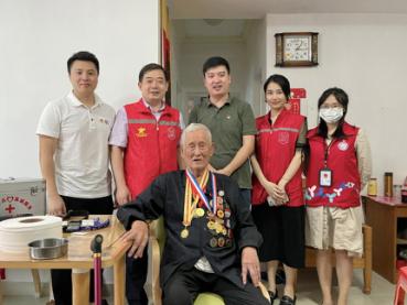 最新退役军人福利政策，科技致敬荣耀，温情福利暖人心