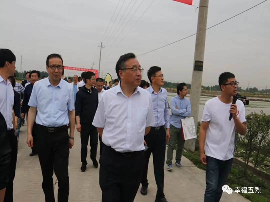 东台市委常委名单更新，城市繁华与小巷秘密的双重探索
