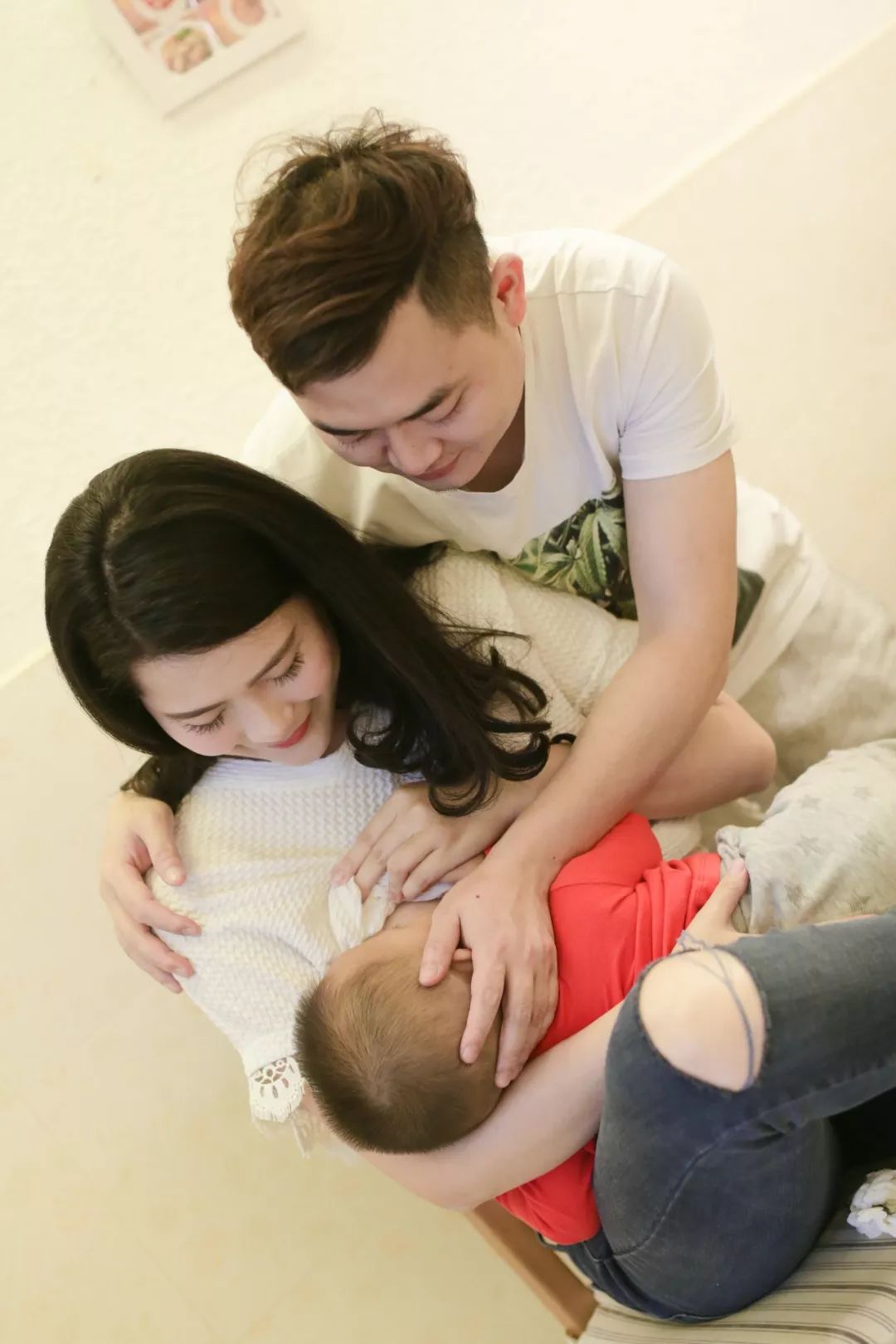 最新母乳资讯详解，成功哺乳的详细步骤指南