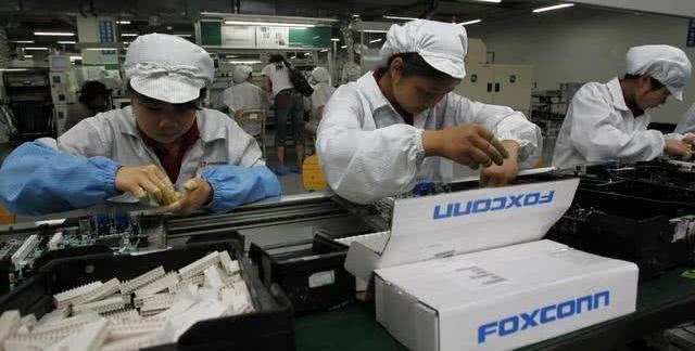 富士康最新招聘动态揭秘，招募路上的暖心故事