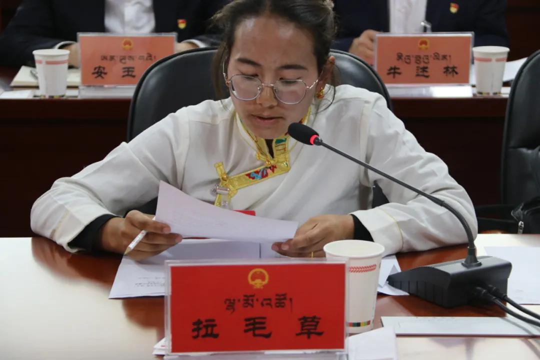 最新校车补贴，驶向自然美景的宁静之旅